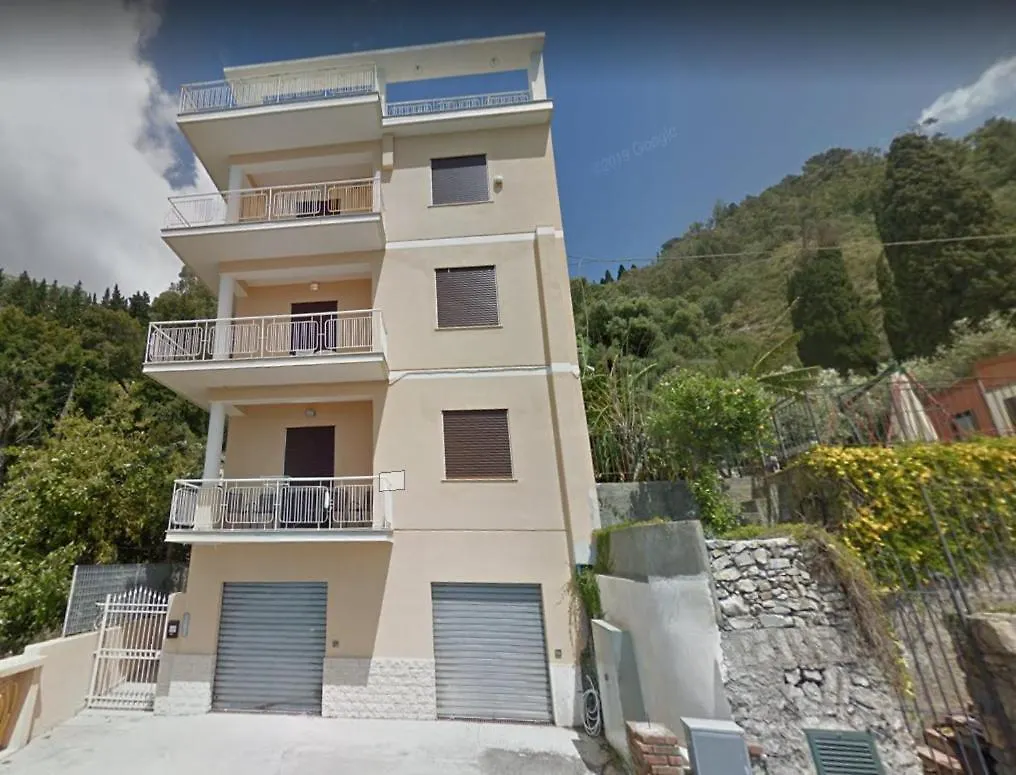 Baia Di Atlantide Apartment Taormina Italy